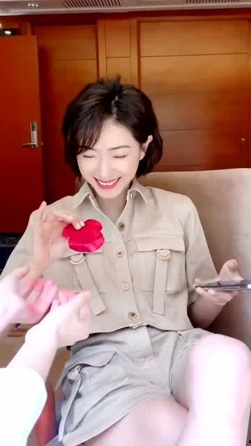 冯呆呆 吃瓜,瓜田里的欢乐食客