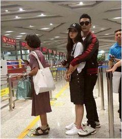 为什么明星机场不说话,为何不发声？